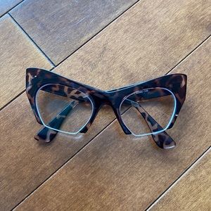 Cat Eye glasses